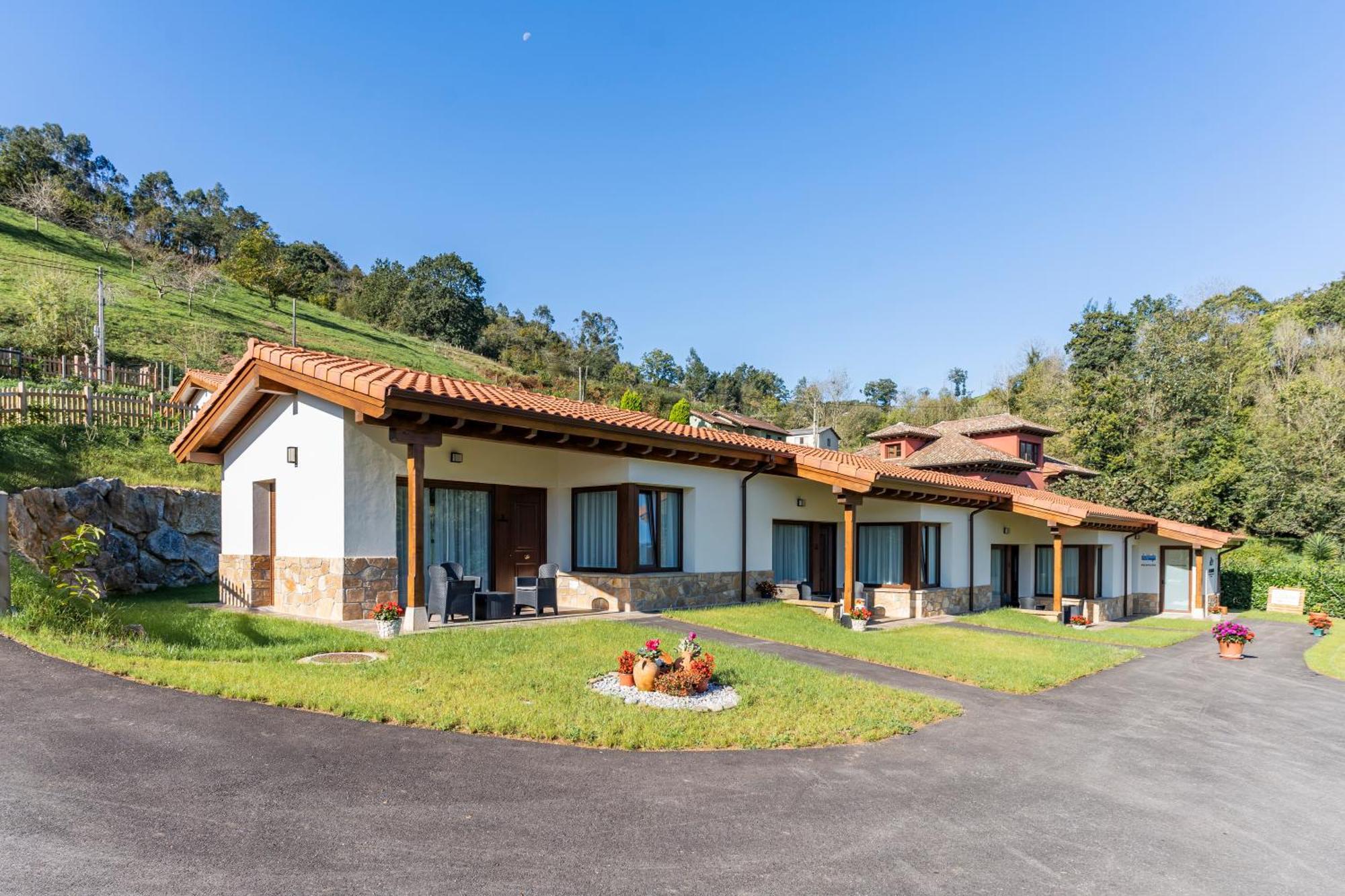 Apartamentos Cuetumerin Onís Dış mekan fotoğraf