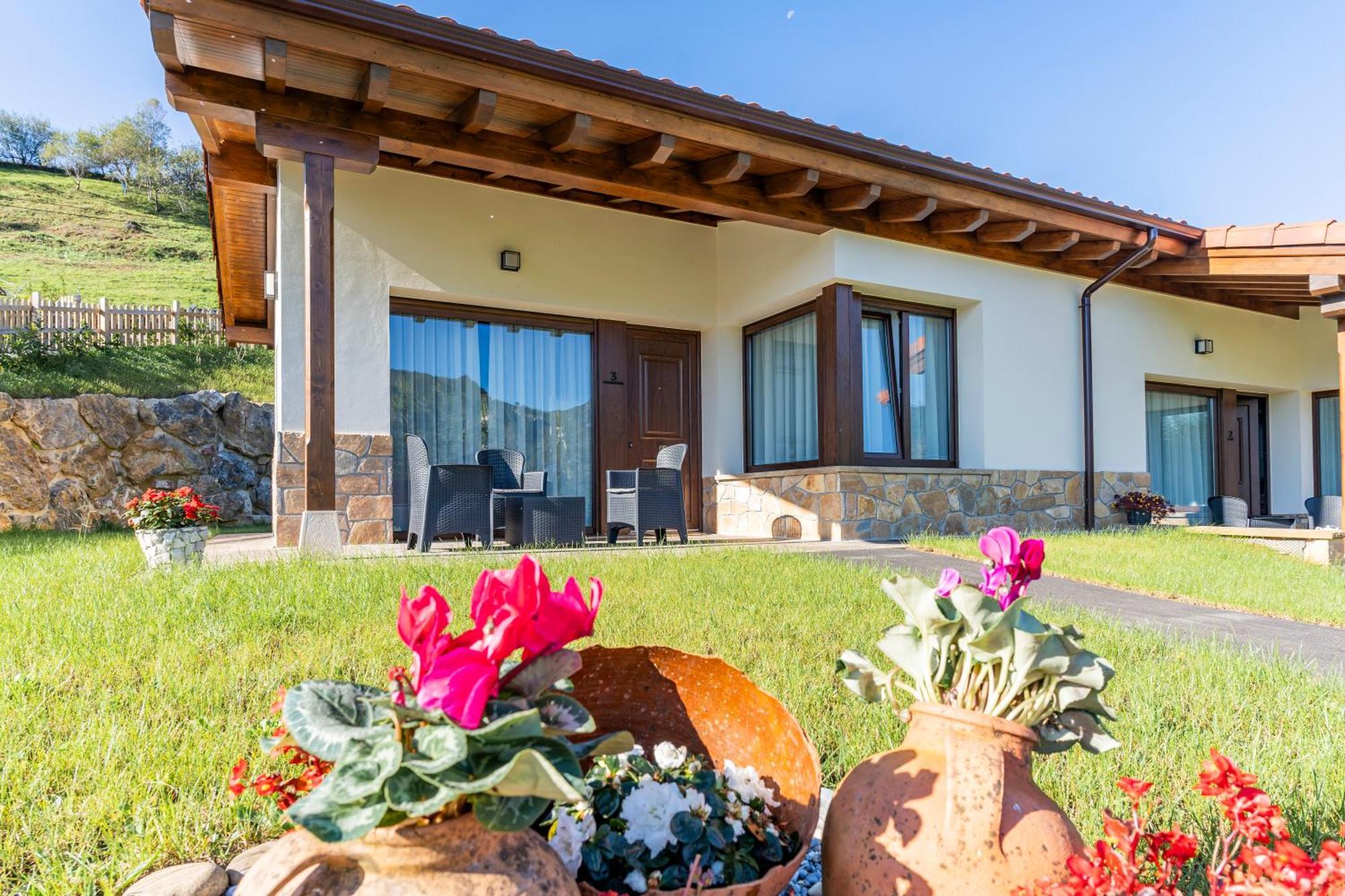 Apartamentos Cuetumerin Onís Dış mekan fotoğraf